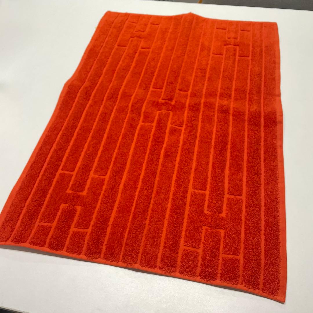 HERMES オレンジ ストライプタオル