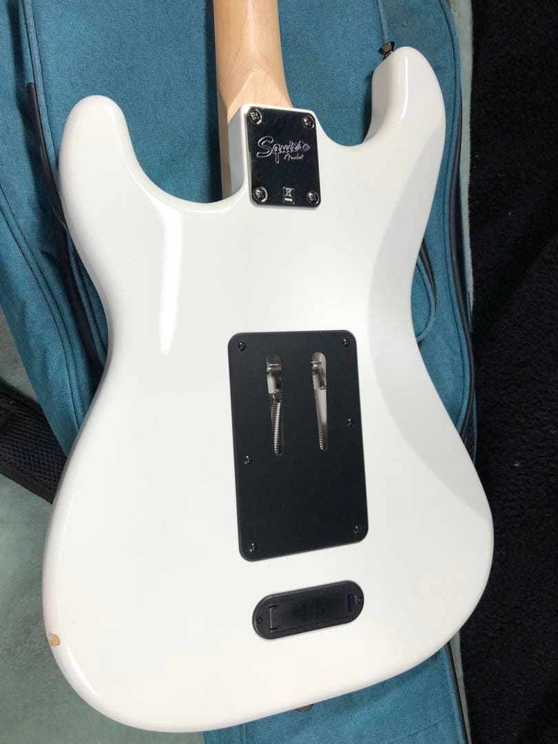 Squier スクワイヤー　アクティブ2ハム　フロイドローズ　リバースヘッド