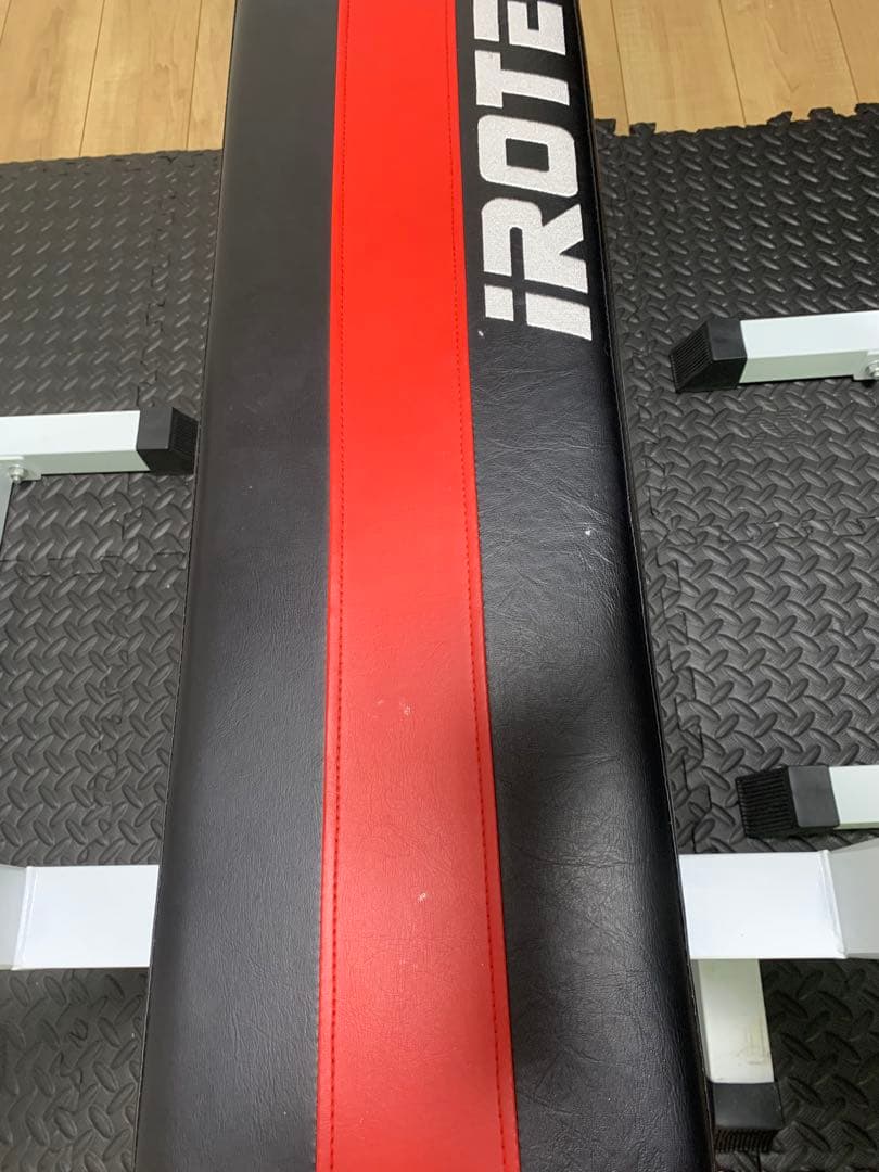 【引取り限定】iROTEC トレーニングベンチ 黒/赤+懸垂器