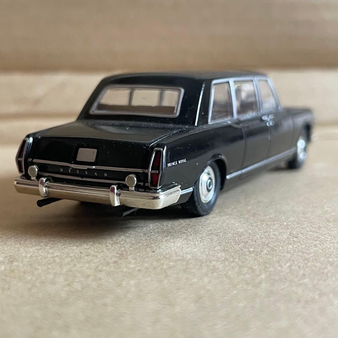 トミカリミテッドヴィンテージネオ　プリンスロイヤル ミニカー 黒　箱無し