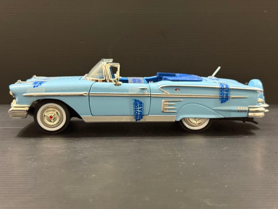 【1958年】シボレー　インパラ　コンバーチブル(新品) 【1/24スケール】