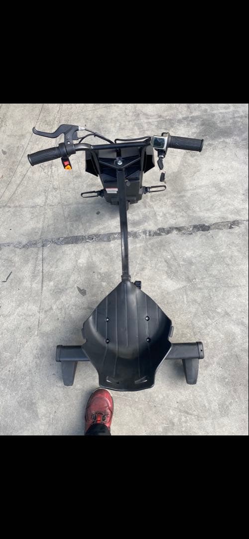 DRIFT TRICKER 電動三輪車