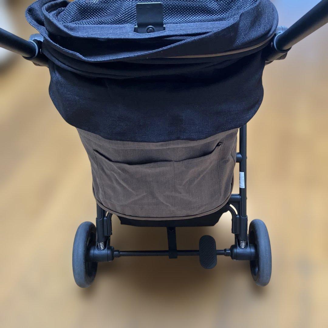 コムペットコンビ ペット用カート ルルテイル　マウナロアブラック×グレージュ