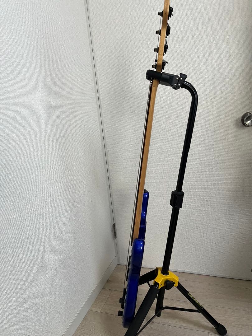 ベース Squier by Fender Affinity Precision Bass