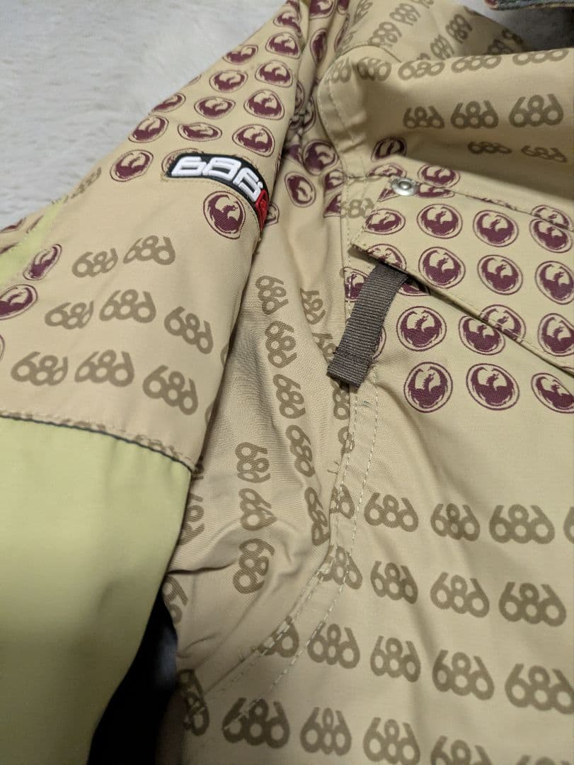 激レア 686 × Dragon コラボ スノボウェア ハイエンドモデル 希少