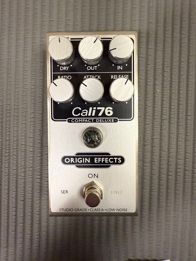 ギター Origin Effects Cali76 Compact Deluxe CD