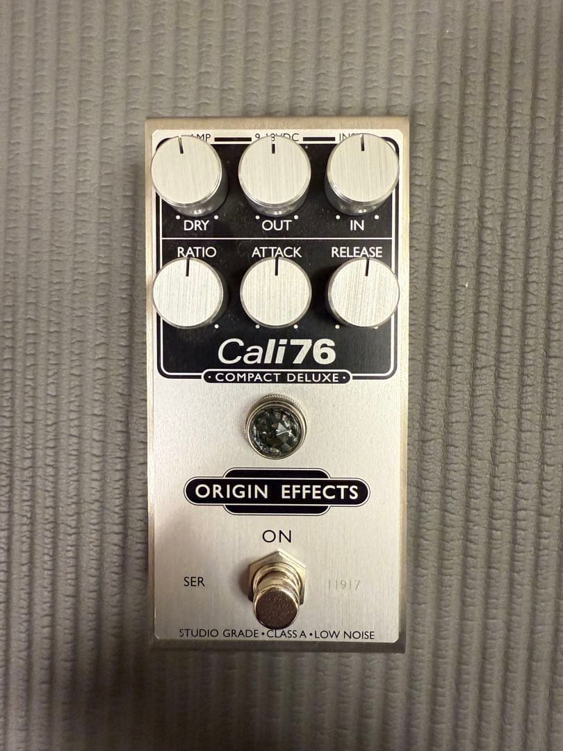 ギター Origin Effects Cali76 Compact Deluxe CD