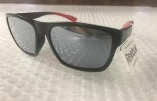 Reebok★日本未発売★赤と黒のデザイン★偏光レンズ