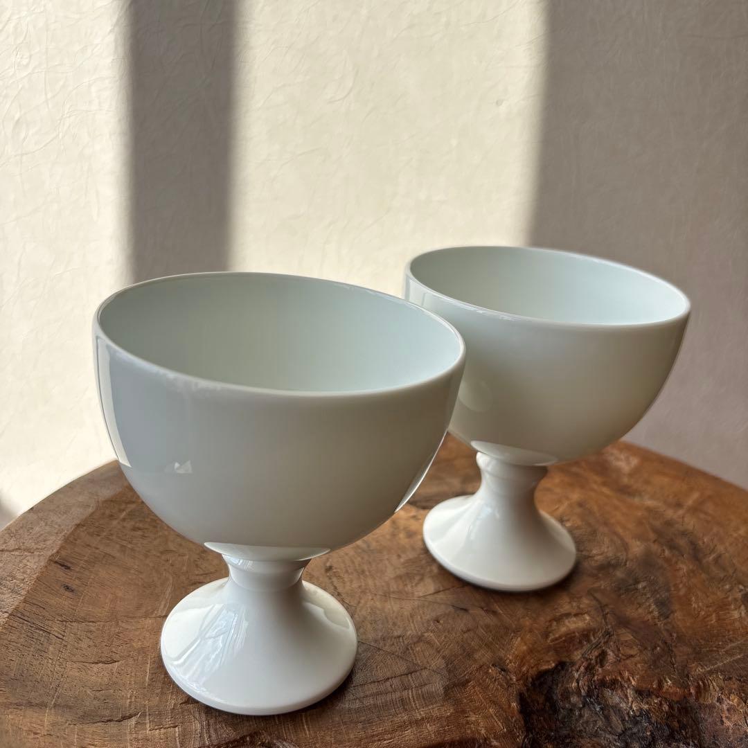 有田焼　人間国宝　井上萬二作　白磁ワインカップセット