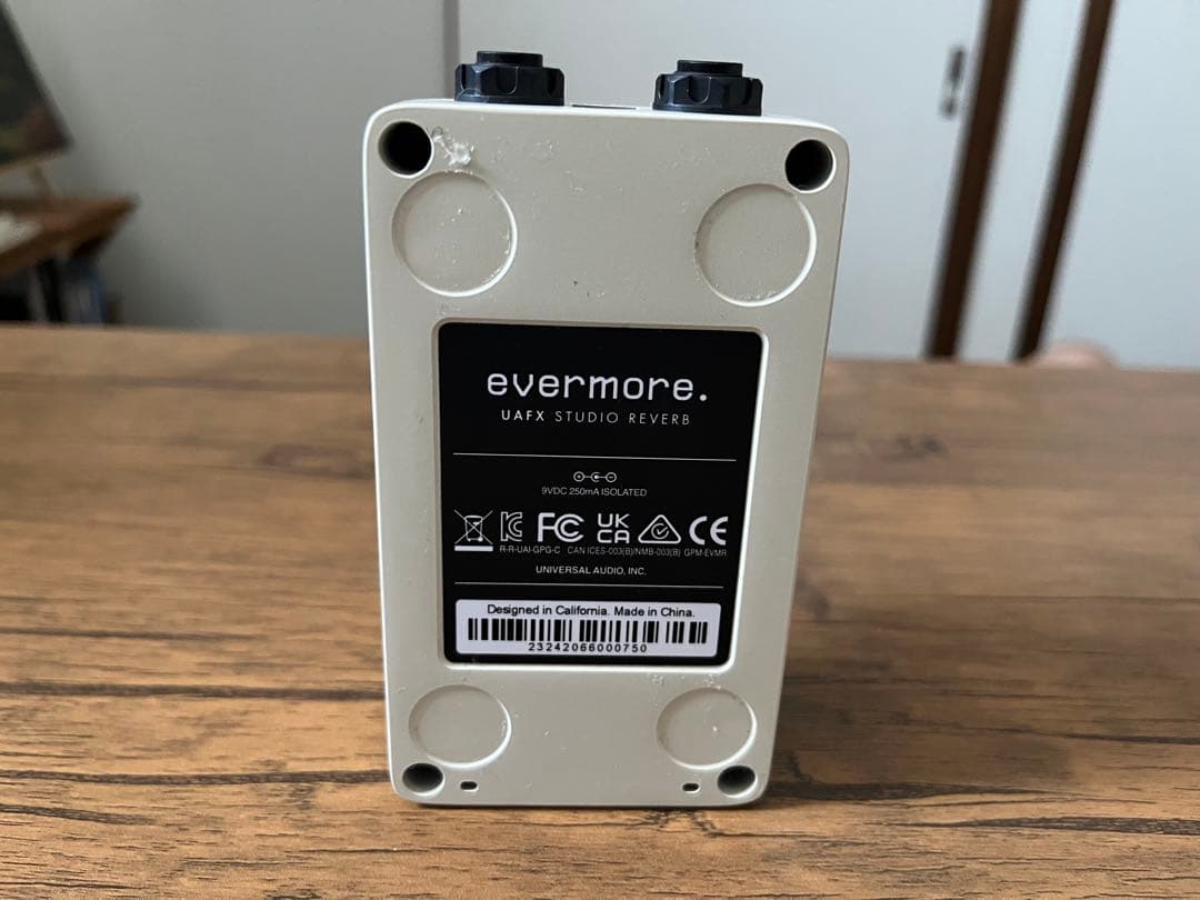 ギター evermore UAFX Studio Reverb