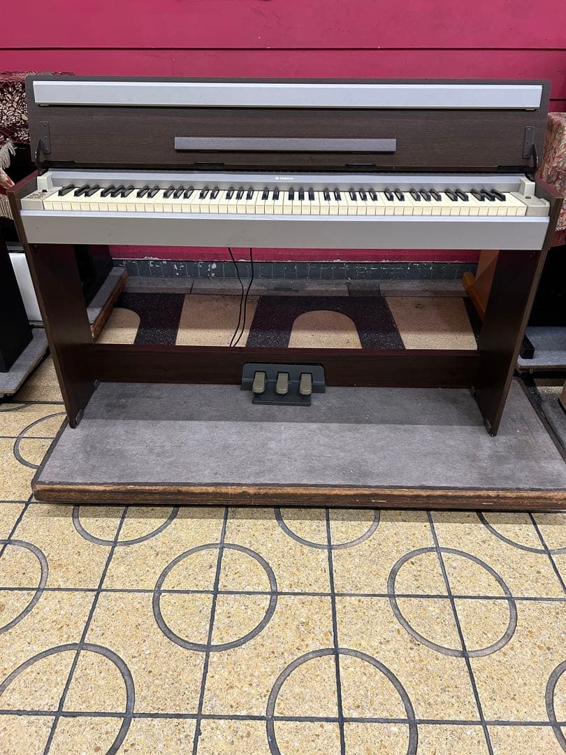 超価格、ヤマハクラビノーバ、YDP-S30人気のコンパクト、ピアノ強弱タッチ♪