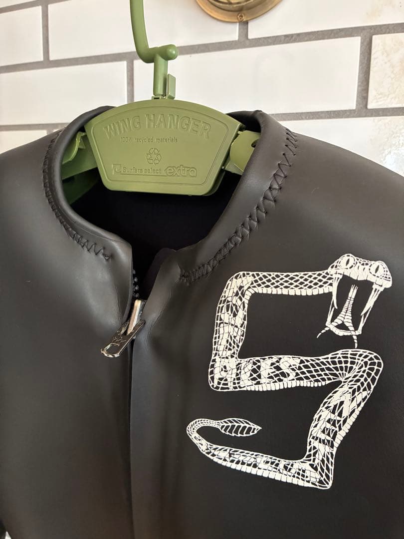 ウェットスーツ　長袖タッパー