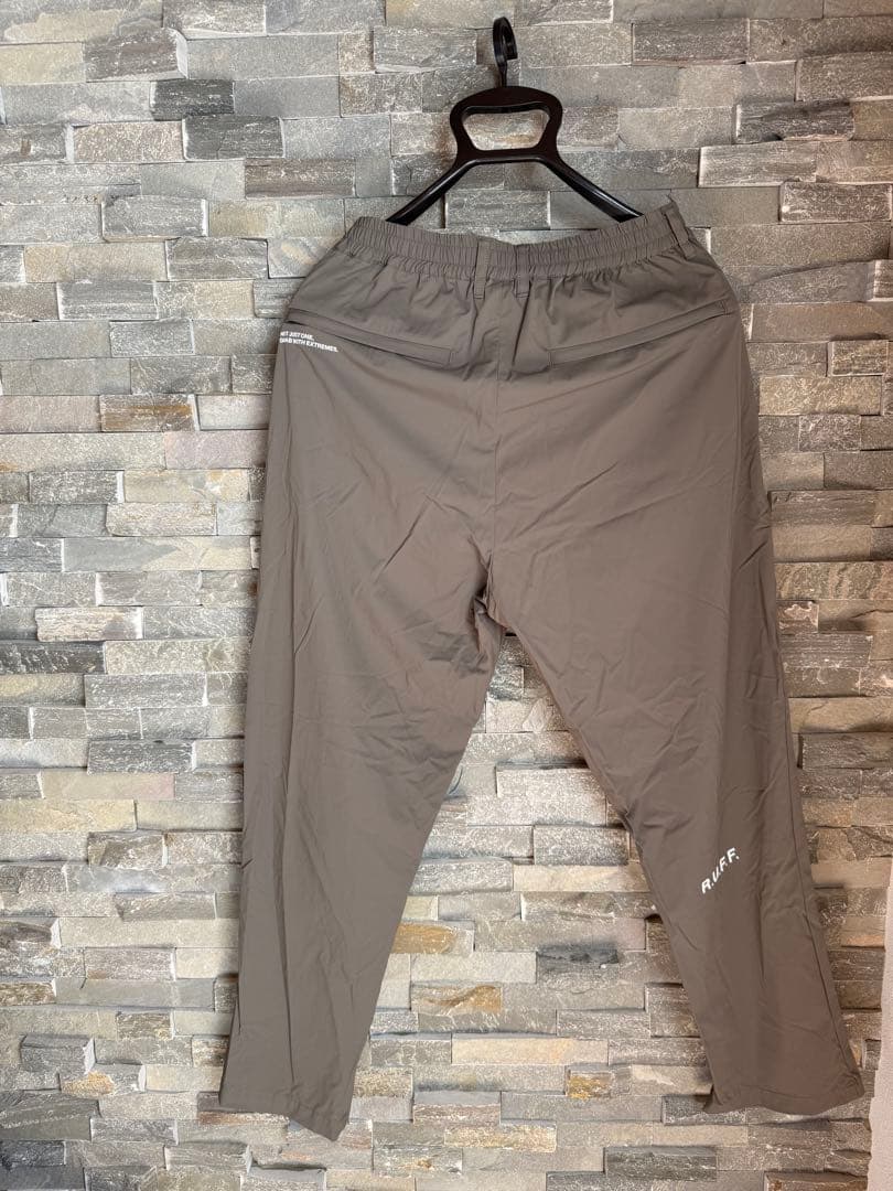 ［たくたくたく] ラフロッグ　ゴルフウェア　パンツ　サイズM