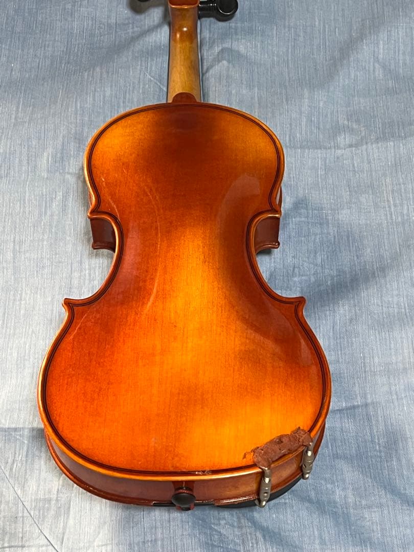 スズキバイオリン1/8本体とケース付　お子様に