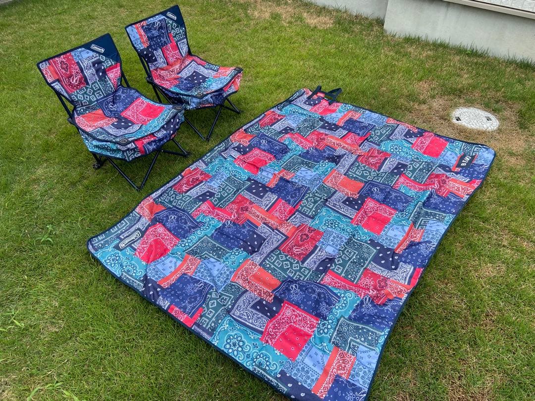 Coleman × beams 別注　アウトドア　レジャーシート、チェア2脚