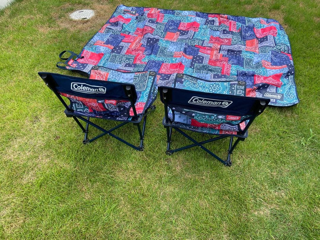 Coleman × beams 別注　アウトドア　レジャーシート、チェア2脚