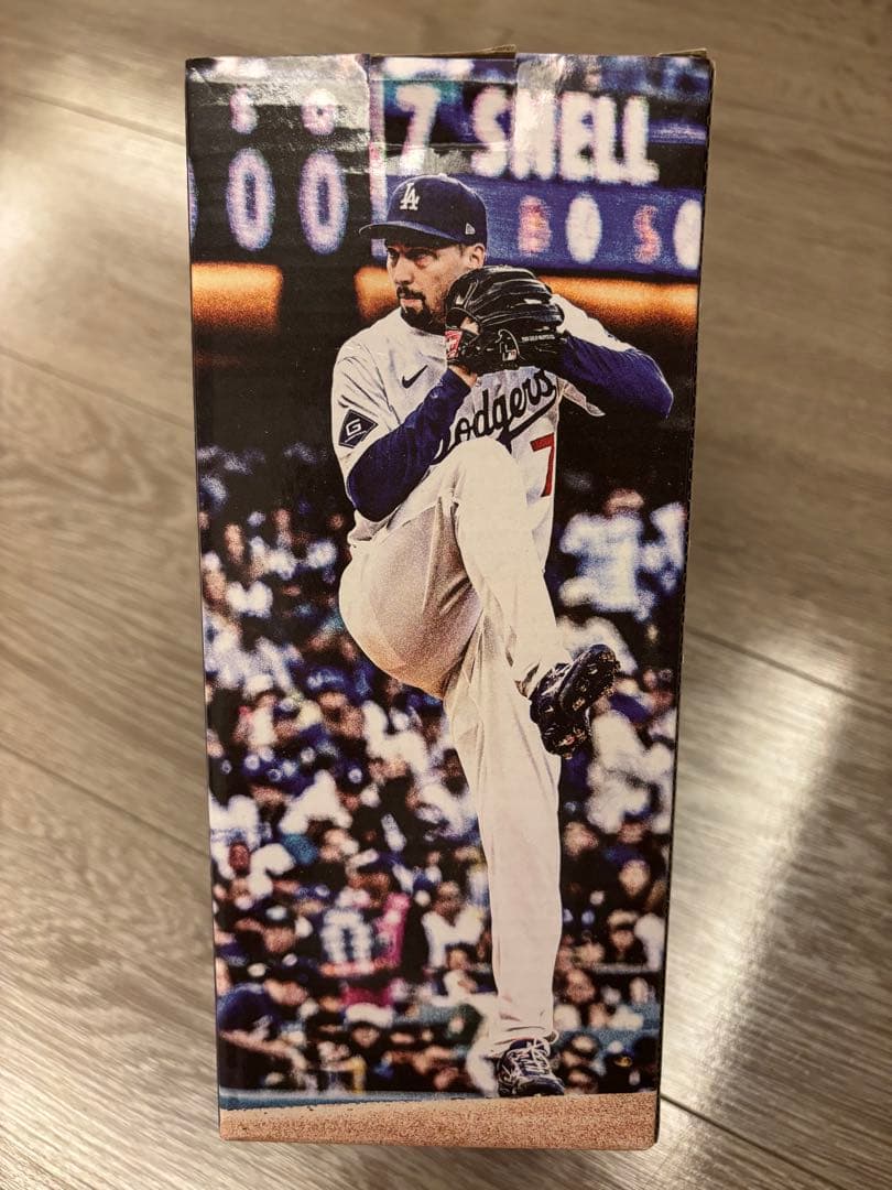 ドジャース戦記念　Blake Snell フィギュア＆ワールドシリーズトロフィー