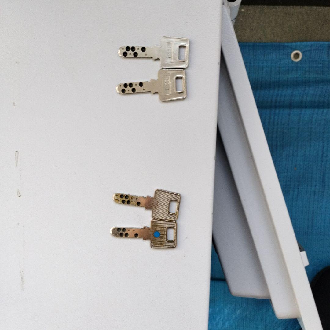 ダイヤセーフ 耐火金庫 鍵二本づつ