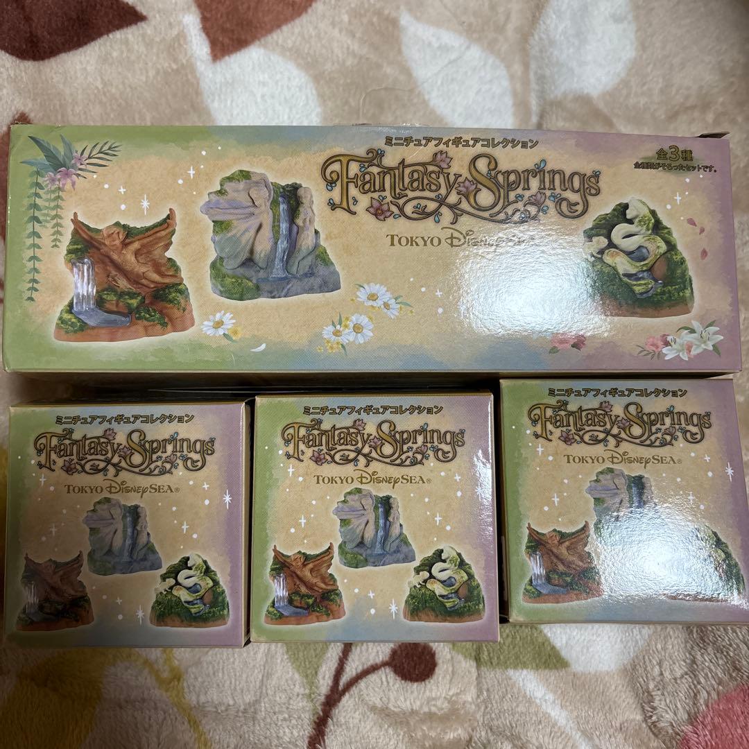 希少　ディズニーシー ファンタジースプリングス ミニチュアフィギュアコレクション