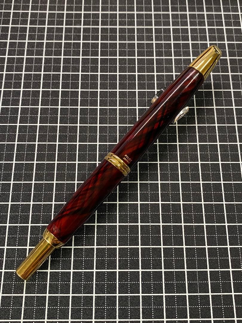 PILOT CAPLESS Red-marble 万年筆 字幅F