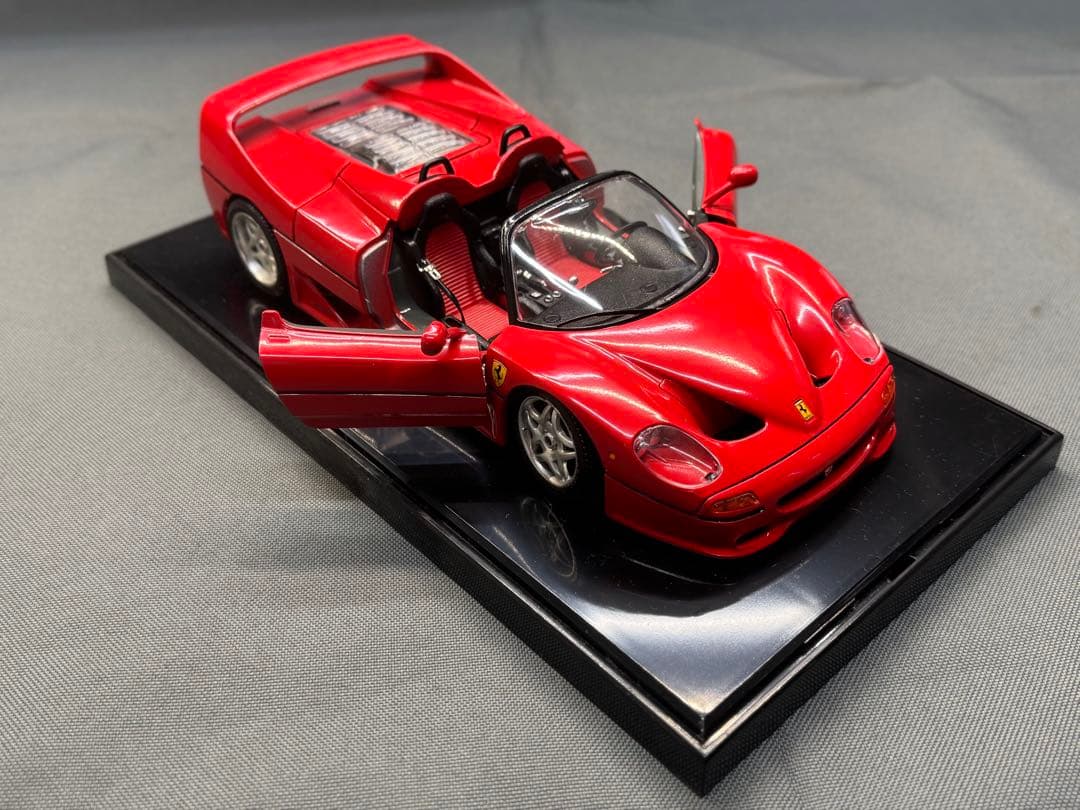 Ferrari F50 1/18 スケール ミニカー