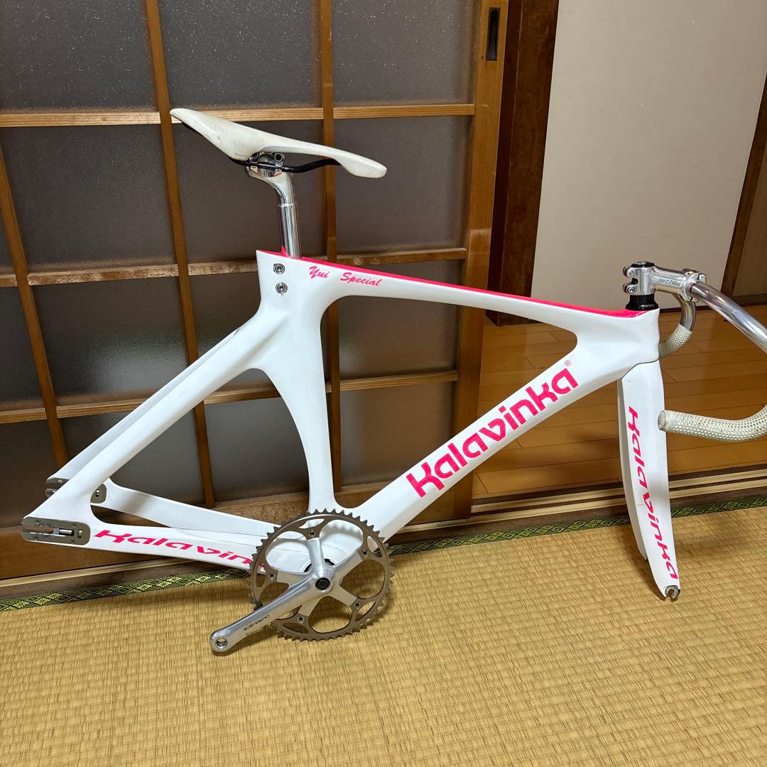 ⭐️新春値引【美品】Kalavinka ピストフレーム ホワイト/ピンク