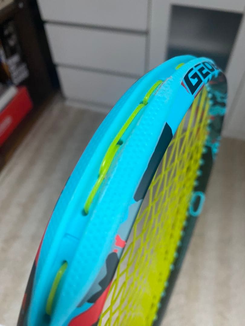 YONEX ジオブレイク70Sラケットケース、ストリング、タイヤグリップ3色付き