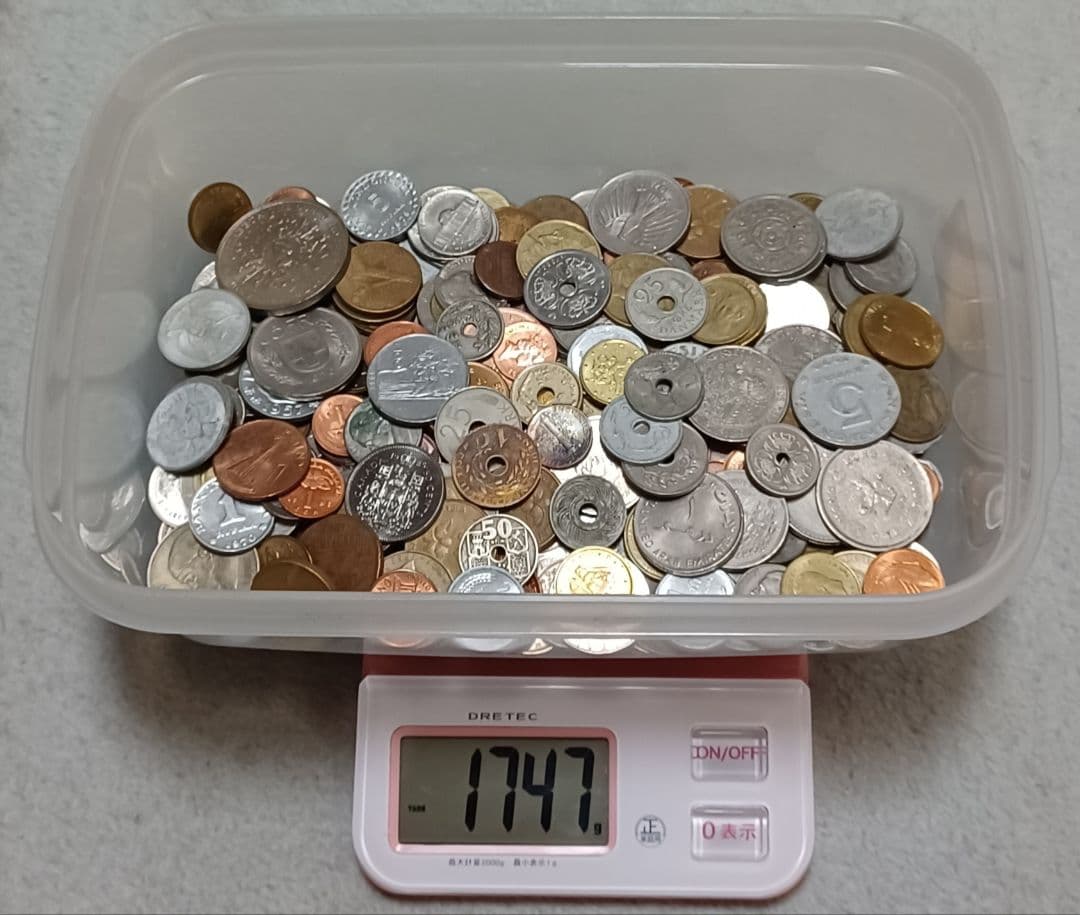 クリスマスプレゼントとしてもオススメ 海外(外国)硬貨(重さ1.7kg分)