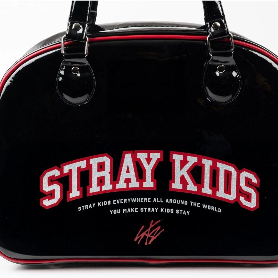 StrayKids　エナメル　ボストンバッグ
