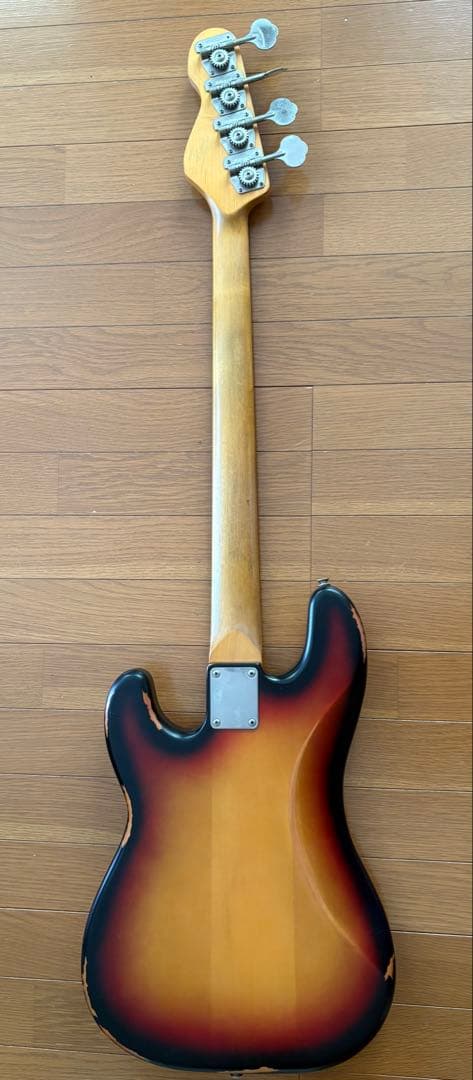 Vintage ICON Series V4 レリック使用