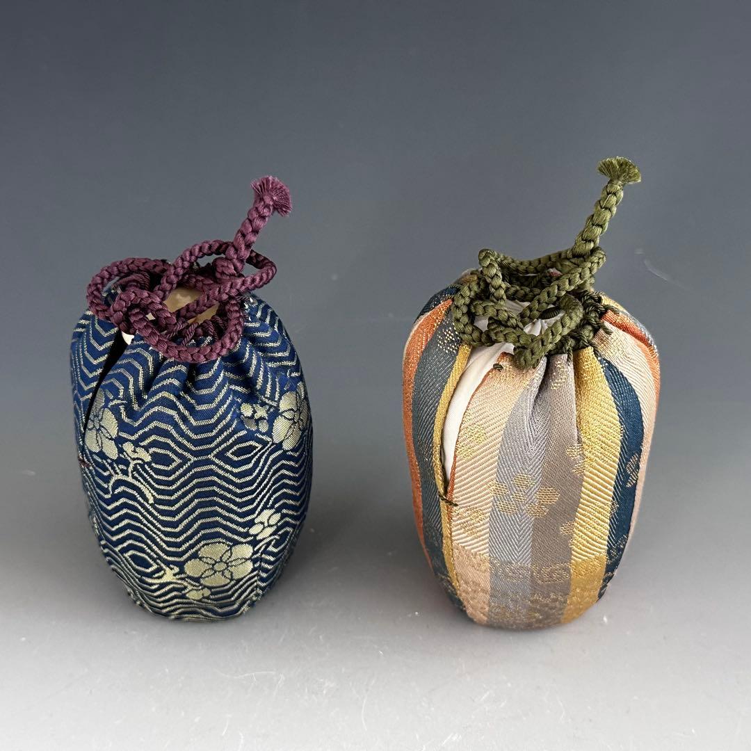 茶道具　高取焼　耳付　茶入　濃茶器　鬼丸雪山　共箱　久田尋牛斎書付　寿色　仕服付