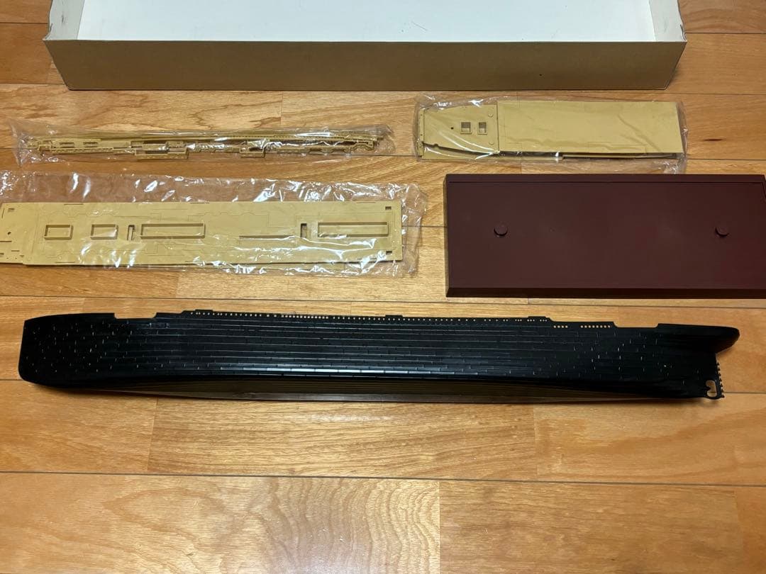 グンゼ産業 1/350 R.M.S. タイタニック 未組立 プラモデル 絶版