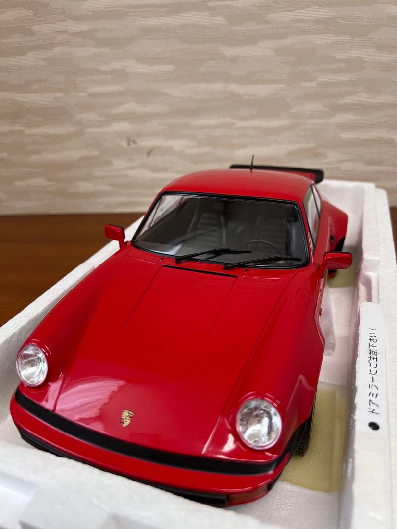 No403ミニカー1/12MINICHAMPS PORSCHE 911turbo