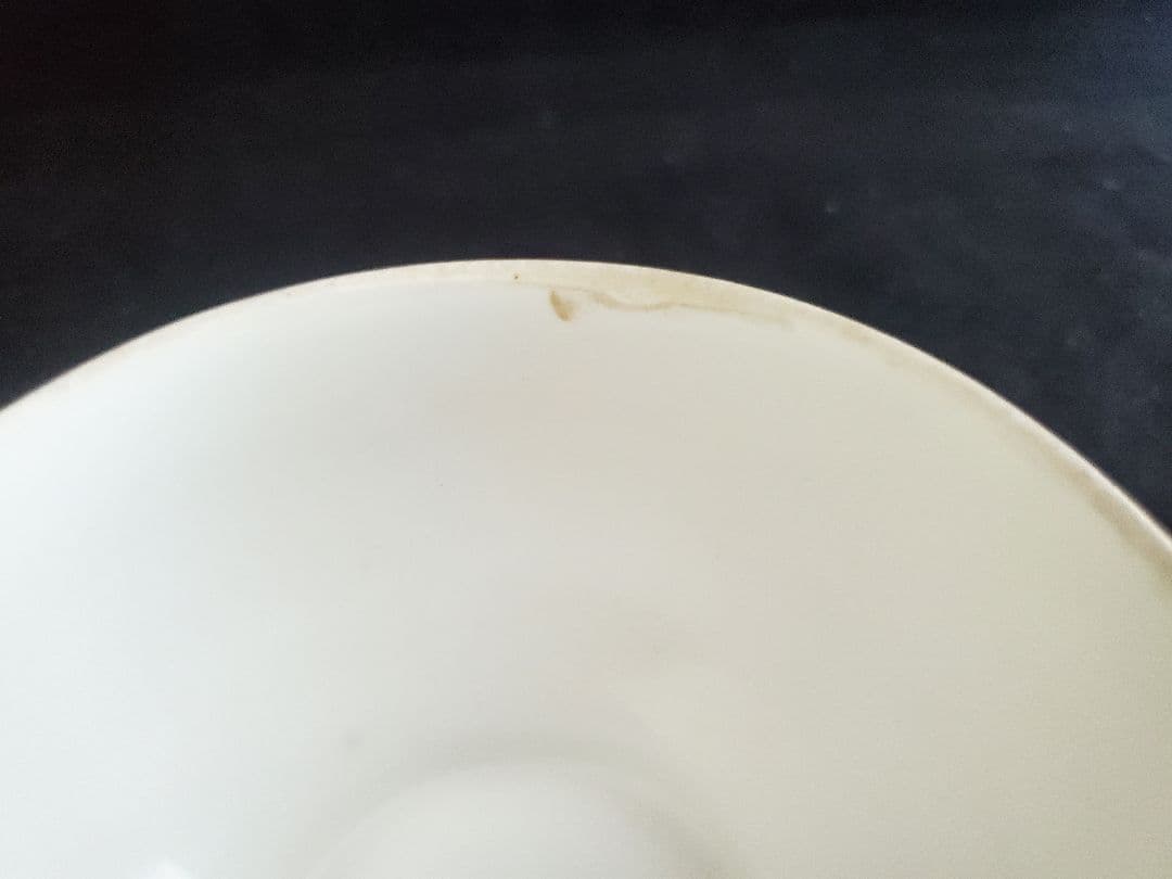 オールドノリタケのティーカップ＆ソーサーと花瓶の２点セット