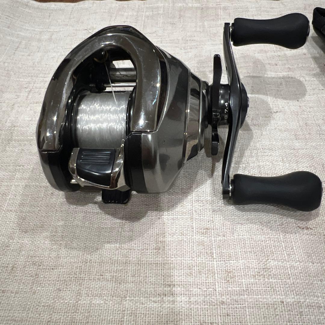 ANTARES DC HGベイトリール ダブルハンドル 収納バッグ付き ②