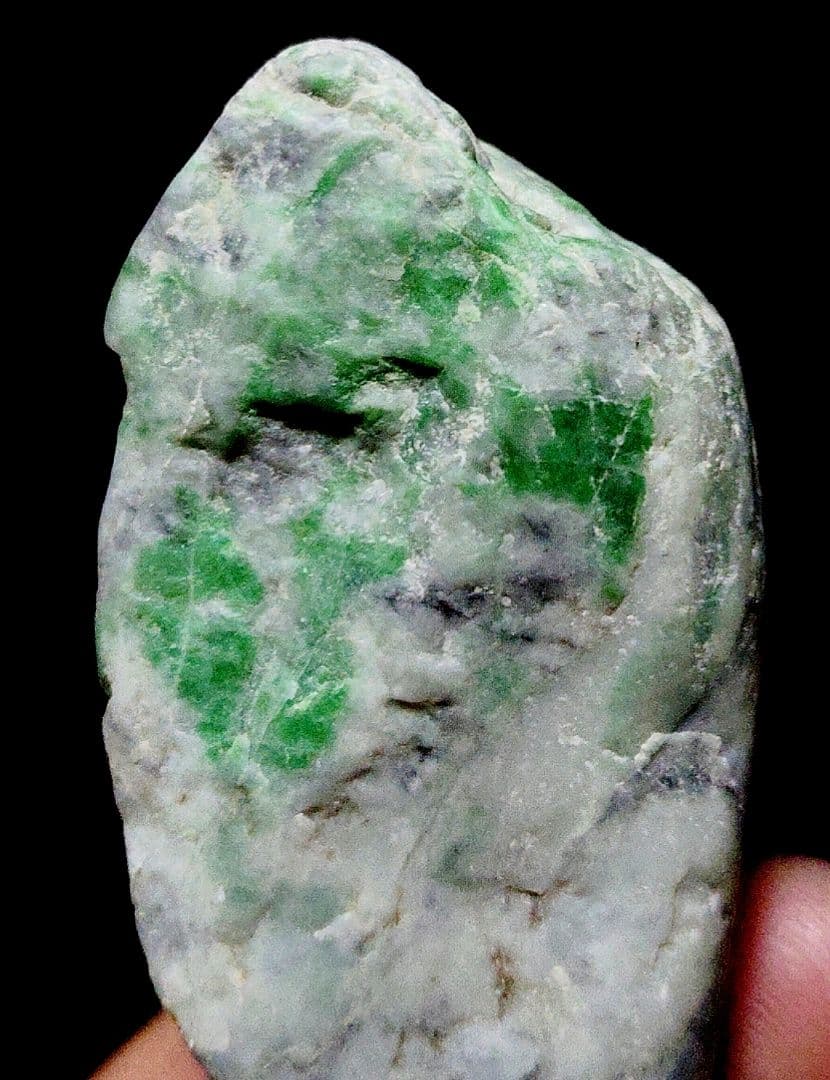 ★翡翠原石★糸魚川硬玉【大所川・転石・川ズレ・ウブ】