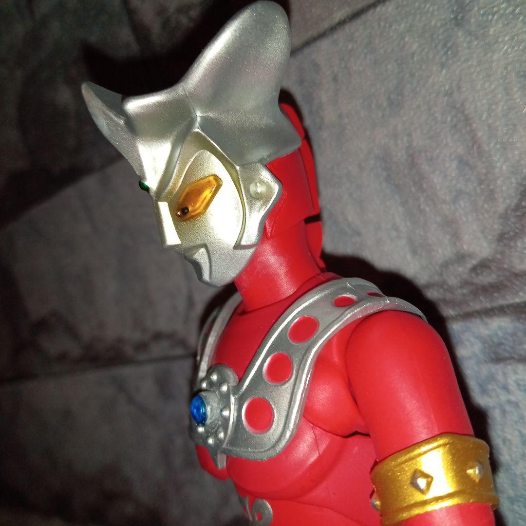 【限定値下げ中】SHF　ウルトラマン レオ