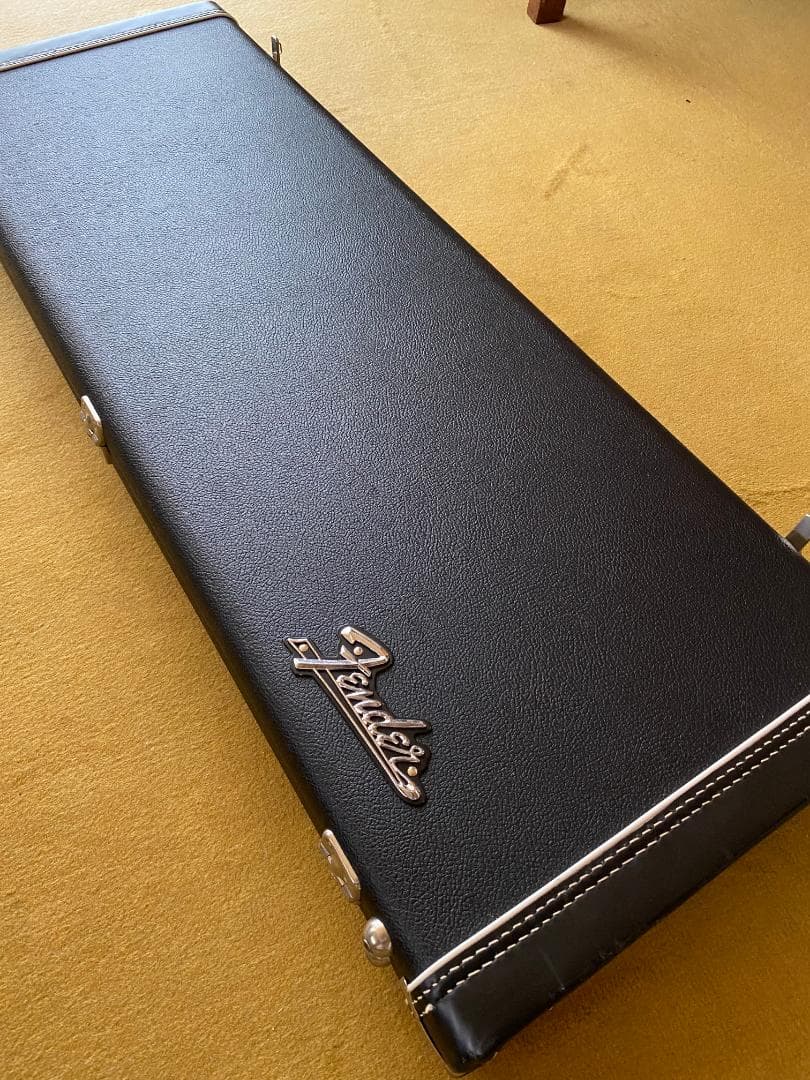 Fender New American Vintage 1965ストラト