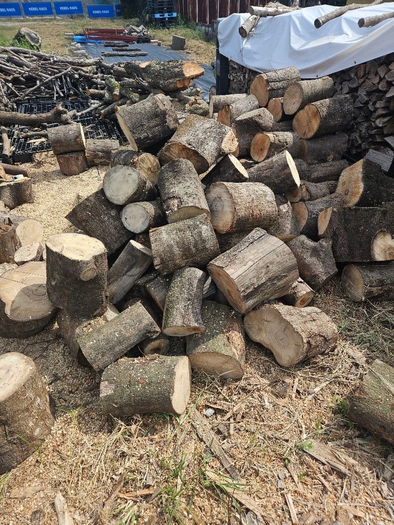 薪ストーブに　玉切り　広葉樹mix　軽トラ積み放題　約30cm　引取限定　三重県