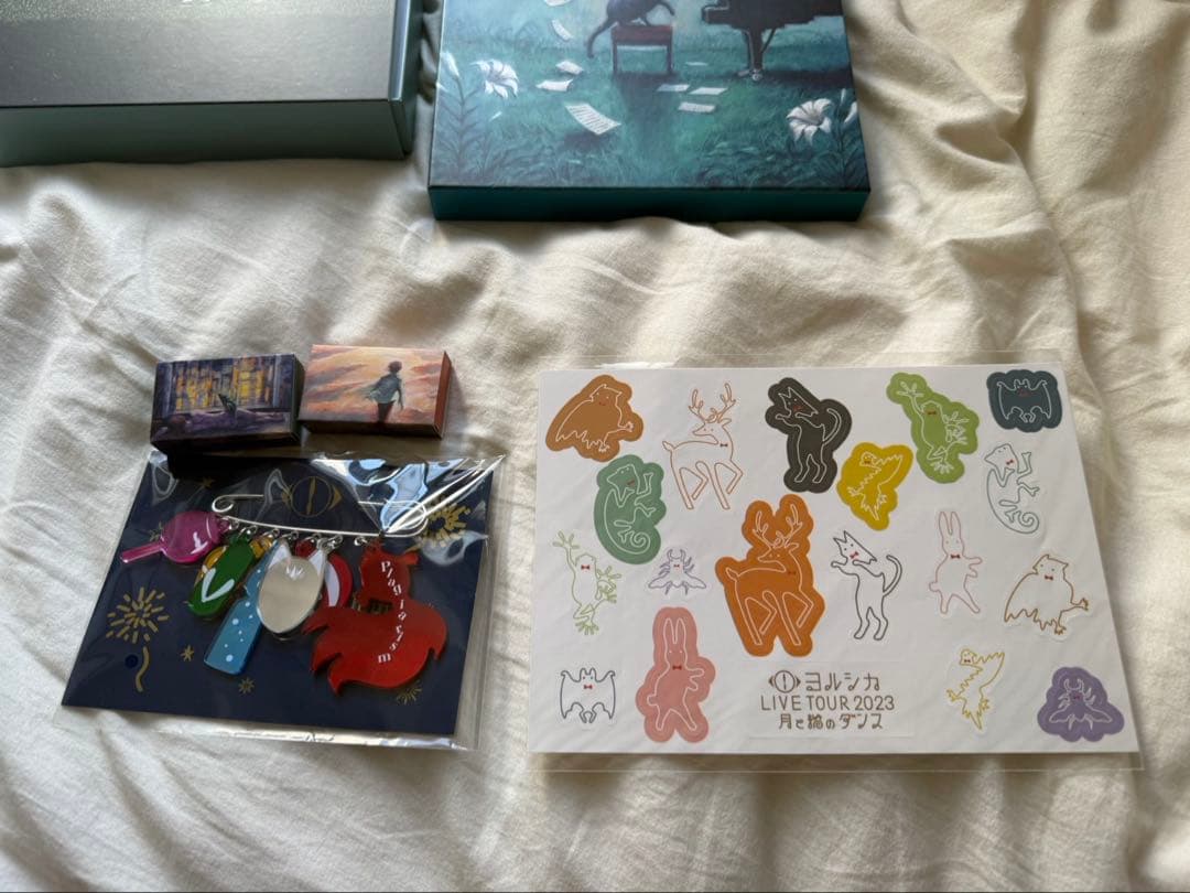 ヨルシカグッズまとめ売り 50000円