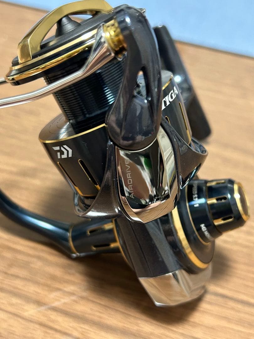 値下げ 新品未使用 DAIWA 23 SALTIGA 4000H