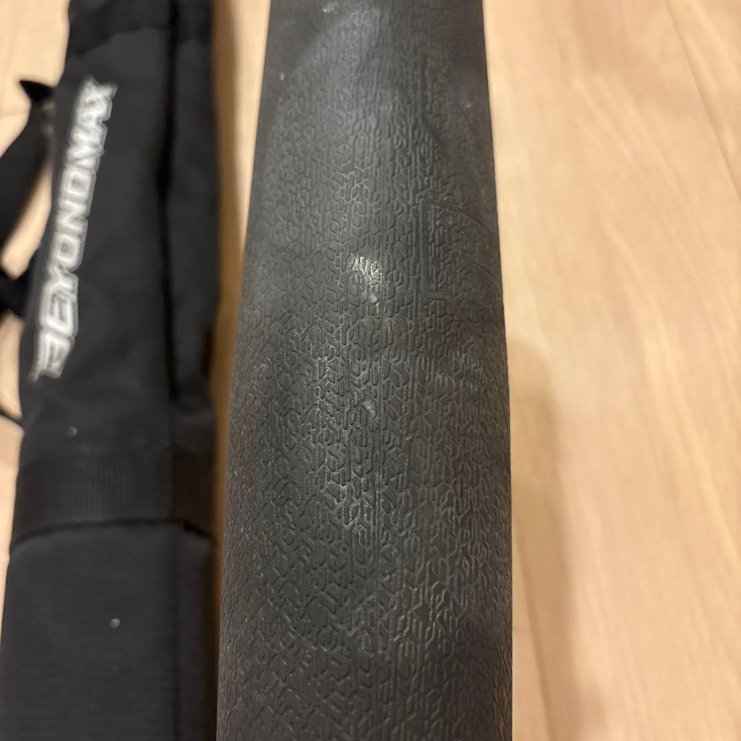 【美品】軟式用バット　ビヨンドマックスNE 83cm ケース付き