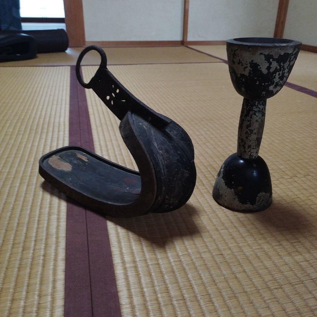 中世の鐙と小鼓（入手困難）