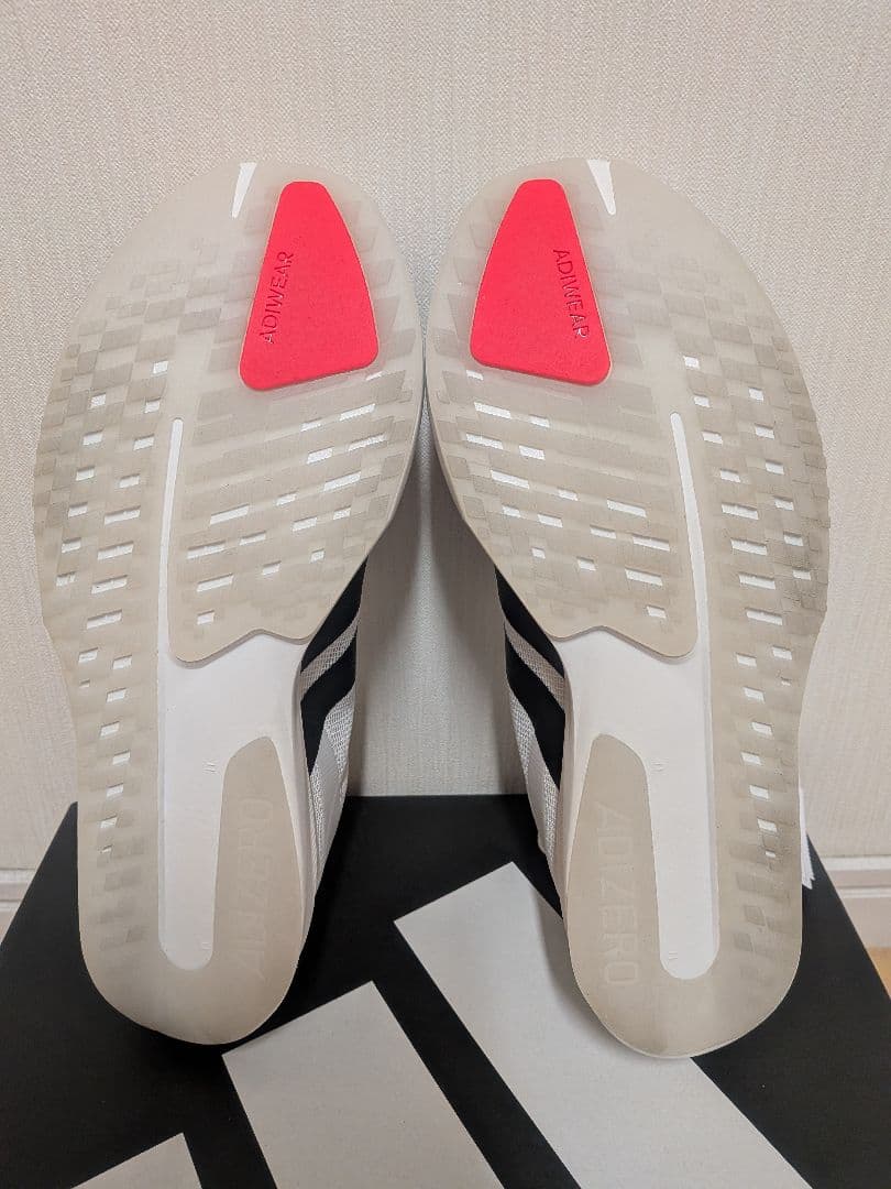 【新品、未使用】アディダス　アディゼロRC6　26.0cm