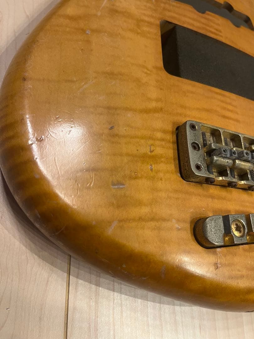 Warwick JAZZ MAN5st ボディ