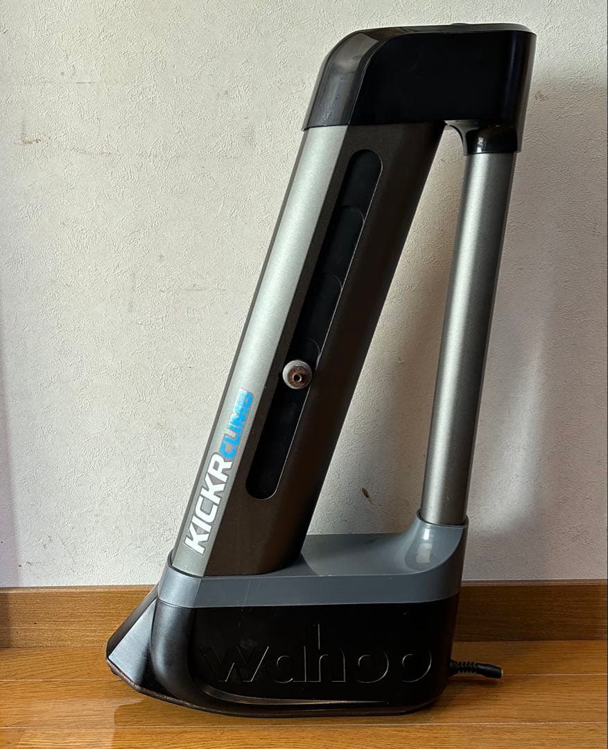 Wahoo KICKR CLIMB 傾斜調整機能付き