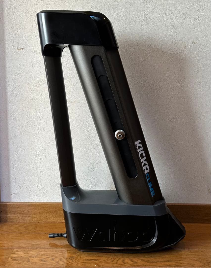 Wahoo KICKR CLIMB 傾斜調整機能付き