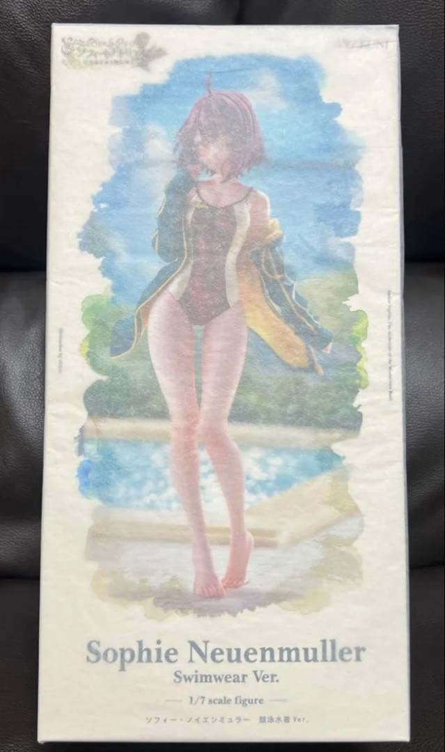 未開封品AMAKUNI ソフィー ノイエンミュラー 競泳水着 国内正規品