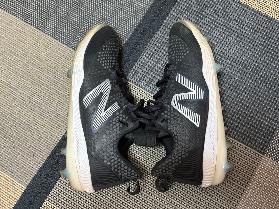 ニューバランス ポイントスパイク FuelCell COMP V3