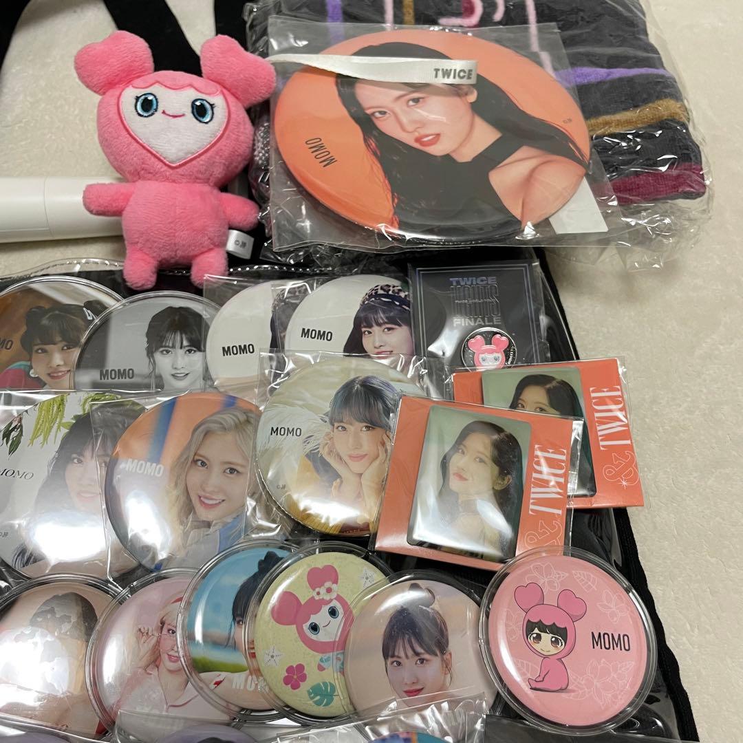 TWICE モモ 缶バッジ セット まとめ 痛バ グッズ